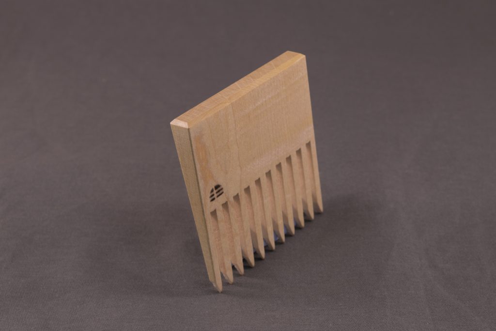 Beard comb in solid Maple wood-1 - Style and Panache