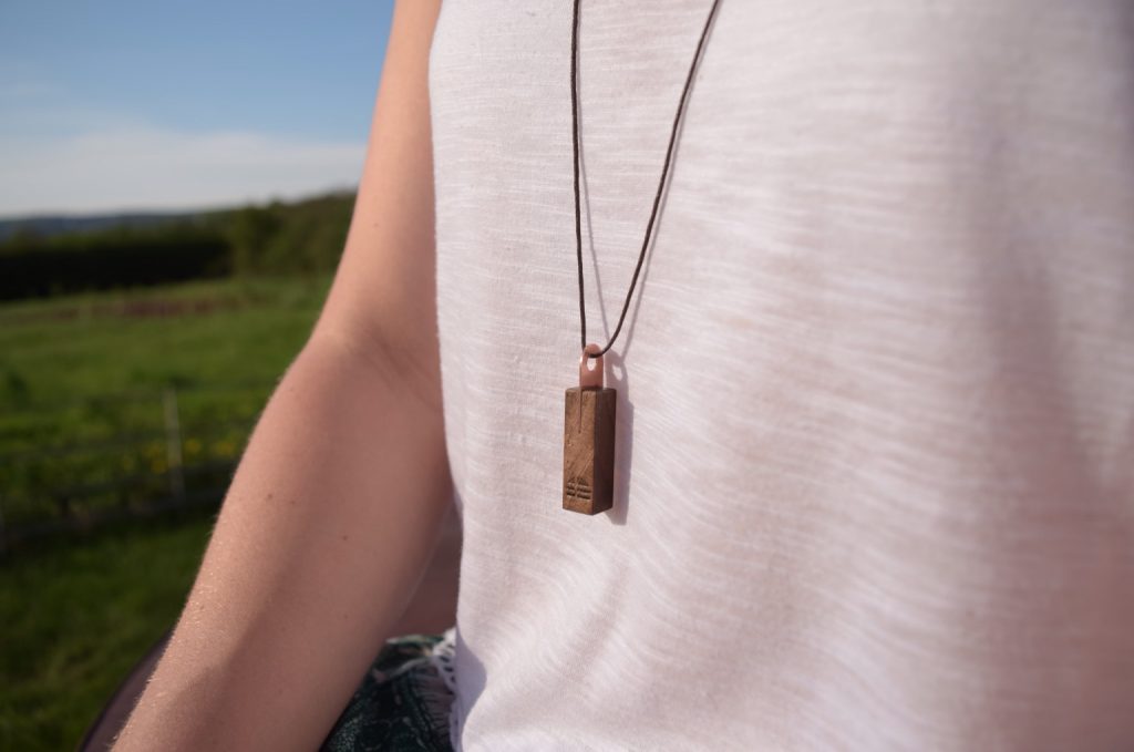 Walnut and copper Necklace - Style and Panache