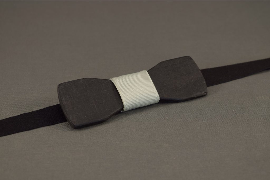 Scorched black wooden bow tie style and panache