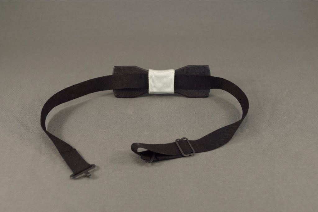 Scorched black wooden bow tie style and panache