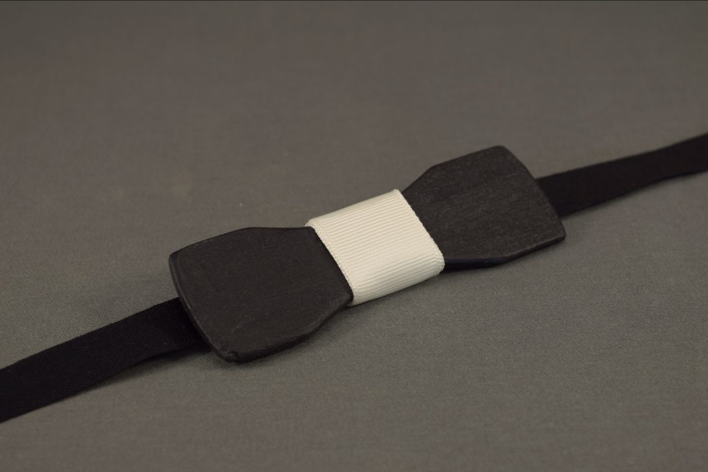 Scorched black wooden bow tie style and panache