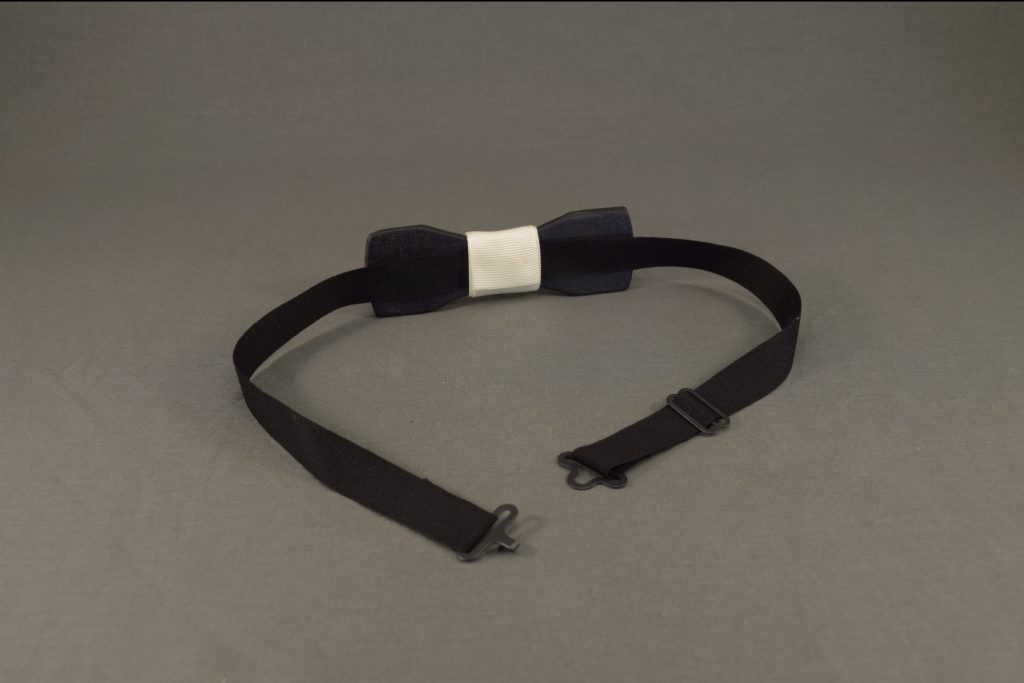 Scorched black wooden bow tie style and panache