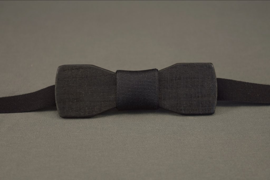 Scorched black wooden bow tie style and panache