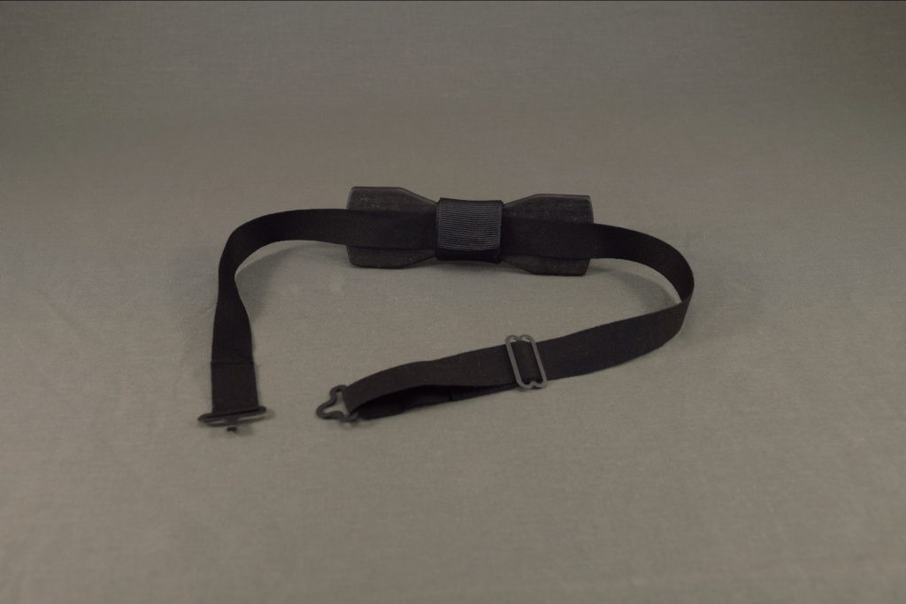 Scorched black wooden bow tie style and panache